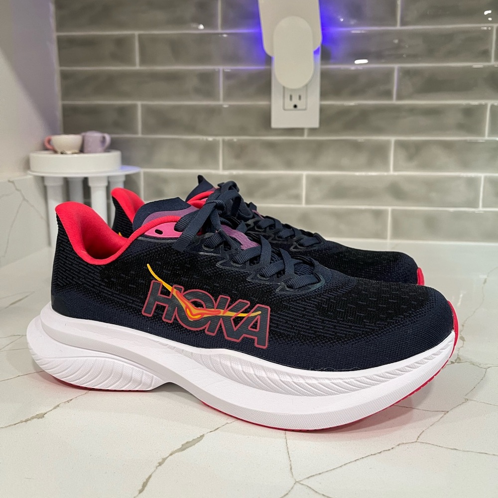 Hoka Mach 6 Running Shoes. Women’s Size 7.5B Color Varsity Navy/Nautical Dusk